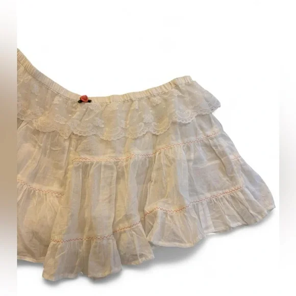 Free People In Full Swing Shorts White Lace Ruffle Boho M - Picture 9 of 14